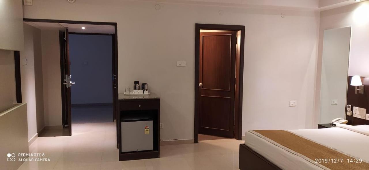 Hotel The Curzon Court Bengalúr Exteriér fotografie
